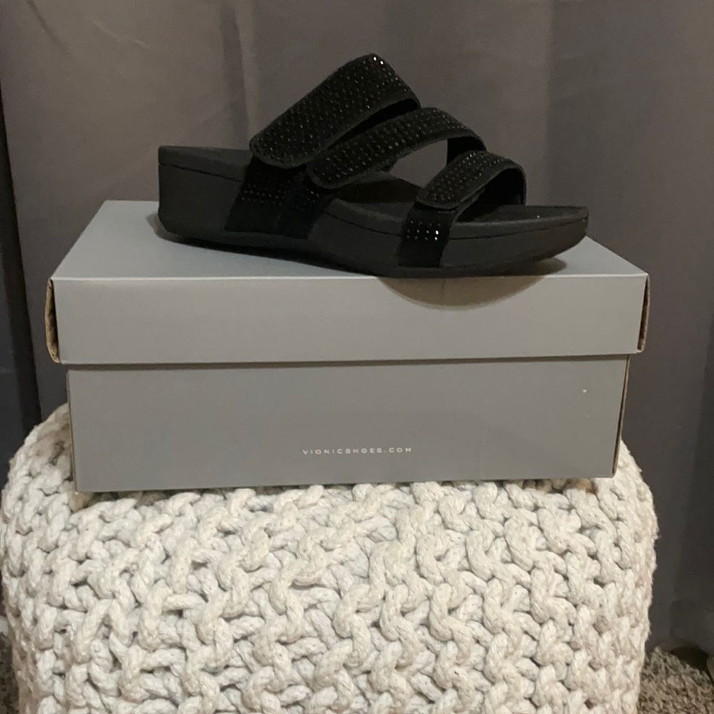 Vionic sandals